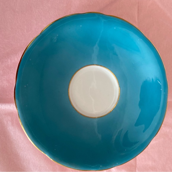 Aynsley Bone China Teacup and Saucer in Teal Blue with Yellow Daffodils - Picture 6 of 10